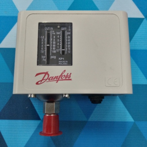 Реле давления (060-110166) Danfoss KP1 (Одноблочное, 1/4, резьба, -0,2 - 7,5 / 0,7 - 4 bar) низкое