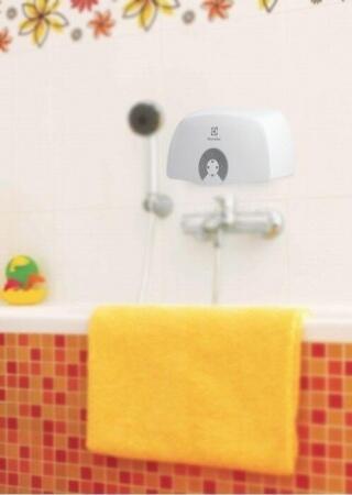 Электрический проточный водонагреватель Electrolux SMARTFIX 2.0 T (5,5 kW)