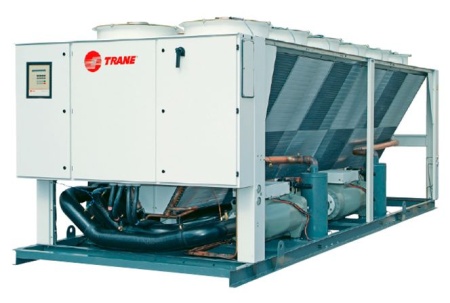 Чиллер большой производительности воздушного охлаждения Trane RTAD145 с винтовым компрессором